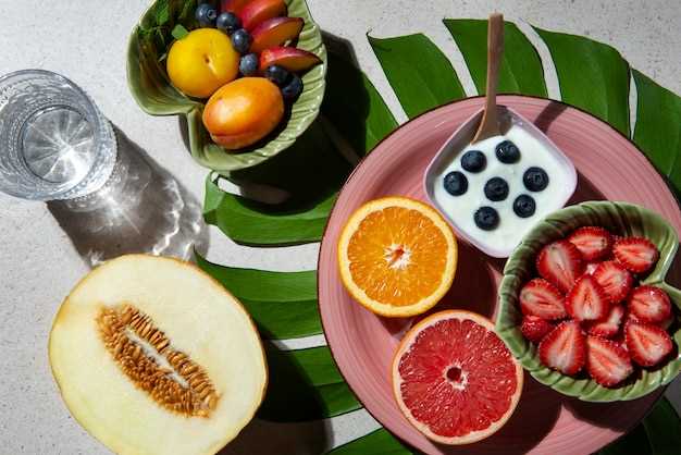 Список продуктов, содержащих воду: что включает в себя выделения
